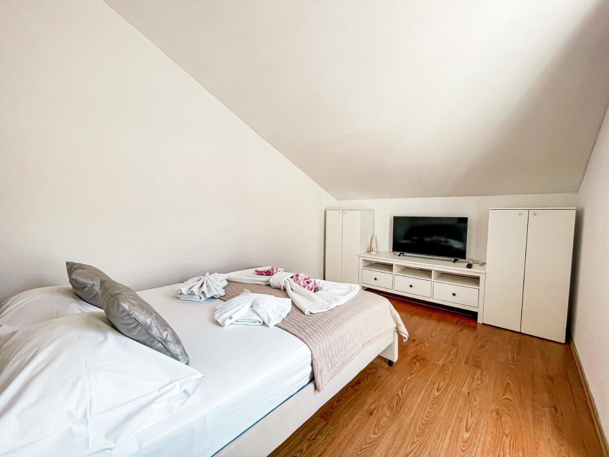 Perla Apartments Bol Zewnętrze zdjęcie